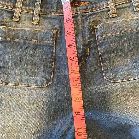 Levi’s denim shorts size 26 - Picture 8 of 9